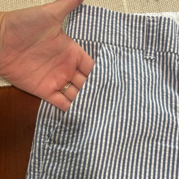 Old Navy Women's Blue and White Striped shorts - Picture 4 of 4